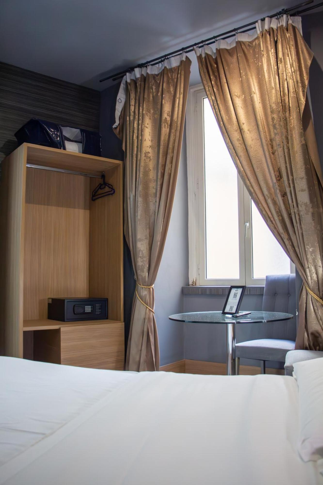 Hotel Beb Umberto I Napoli Exterior foto